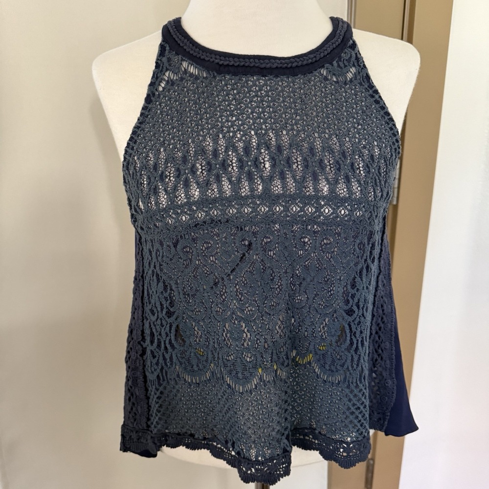Miss Me Womens Small Navy Blue Crochet Button Back High Neck‎ Tank Top Shirt